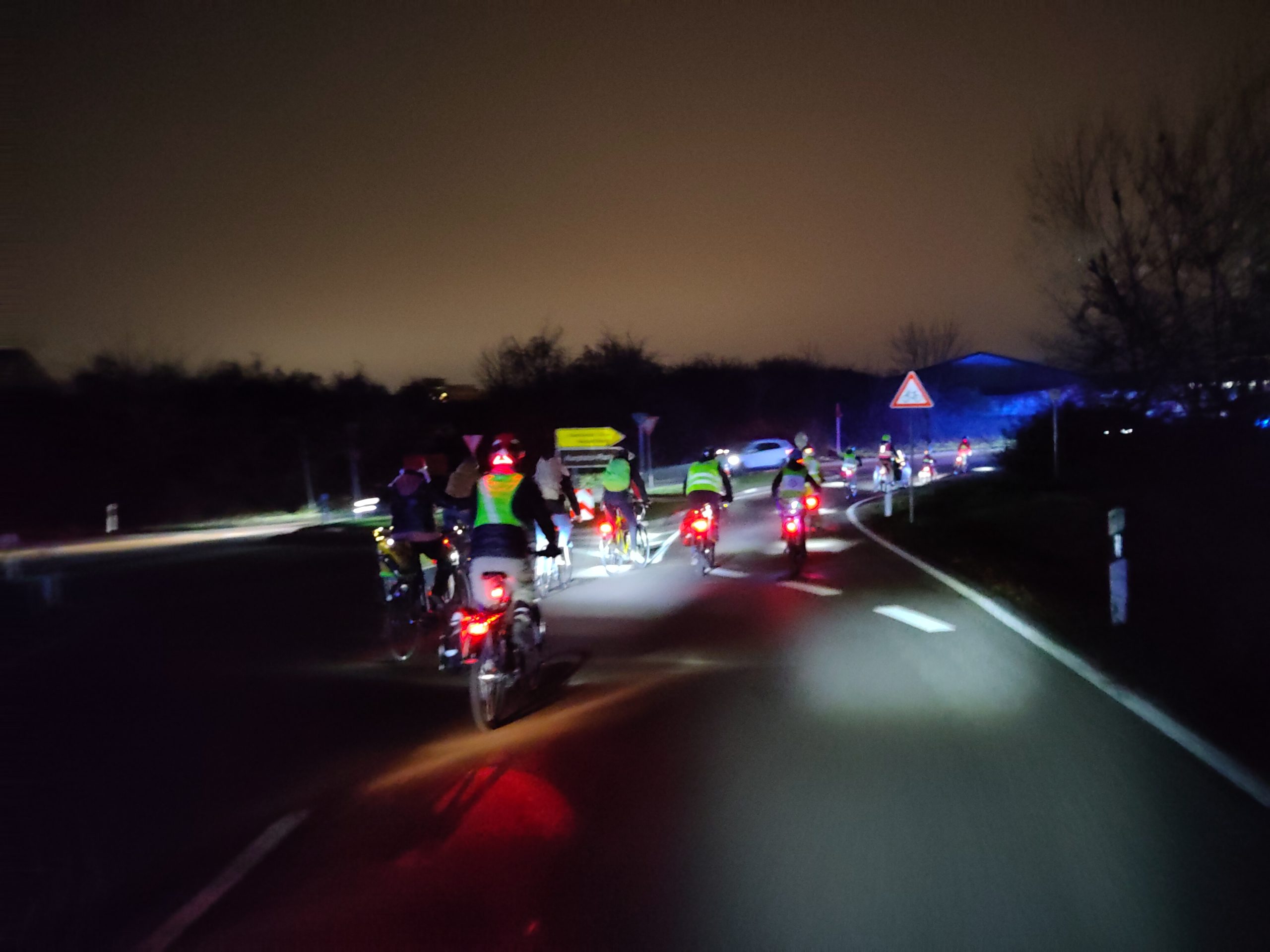 53. Critical Mass - Durchfahrt des AVG/Mußbacher Kreisels